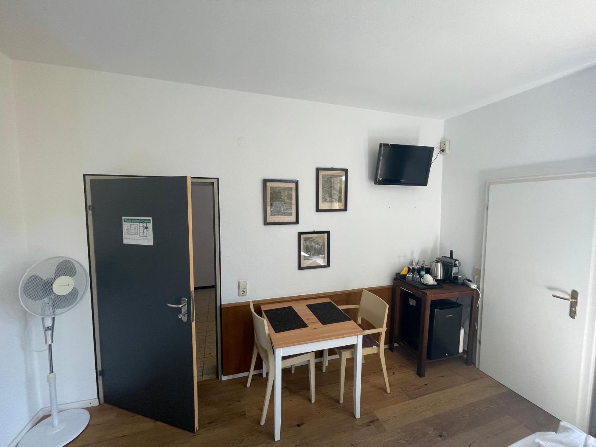 Zum Rayers Cafe-Restaurant & Boutique-Hotel Niederrotweil Δωμάτιο φωτογραφία