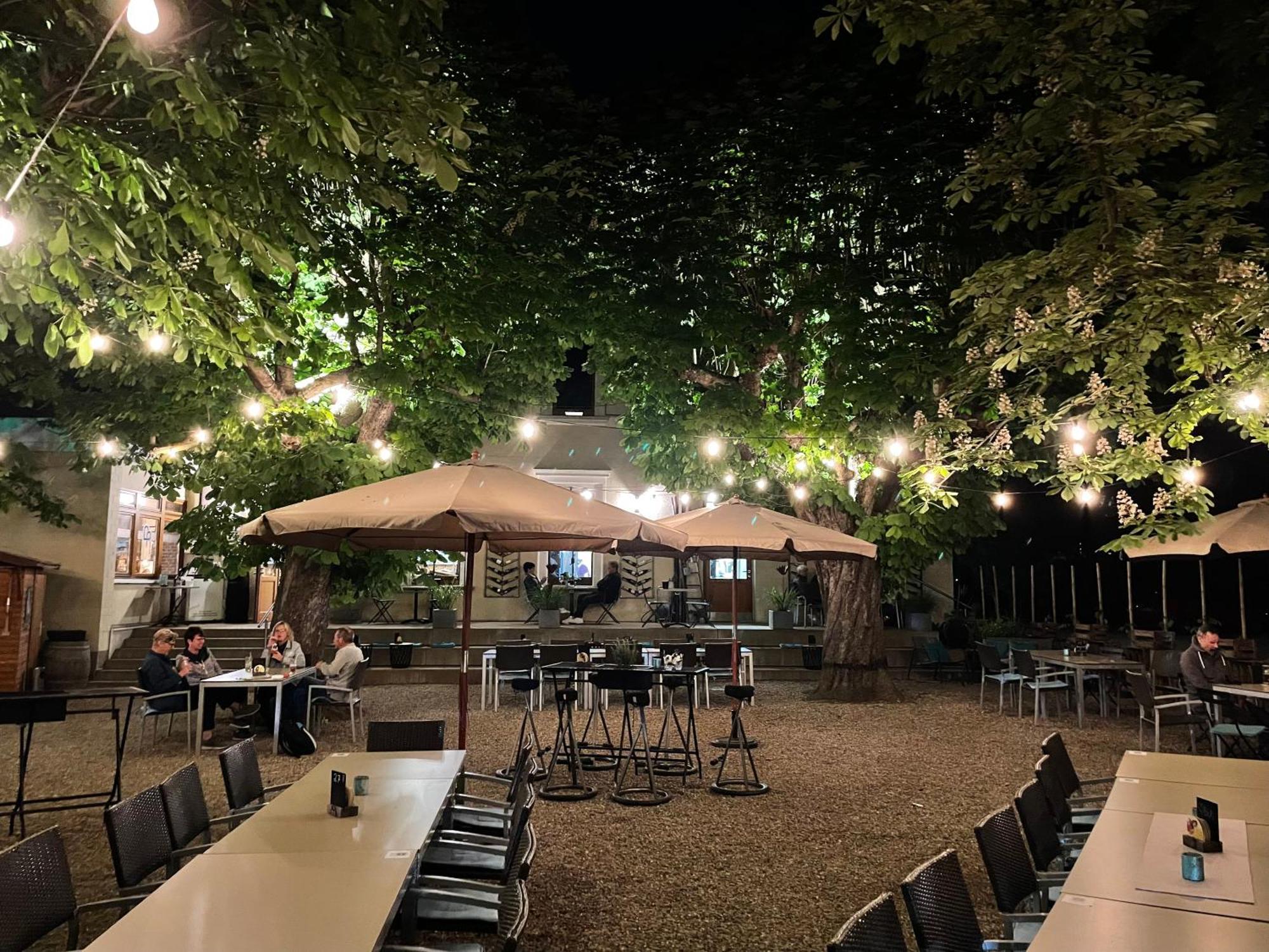 Zum Rayers Cafe-Restaurant & Boutique-Hotel Niederrotweil Εξωτερικό φωτογραφία