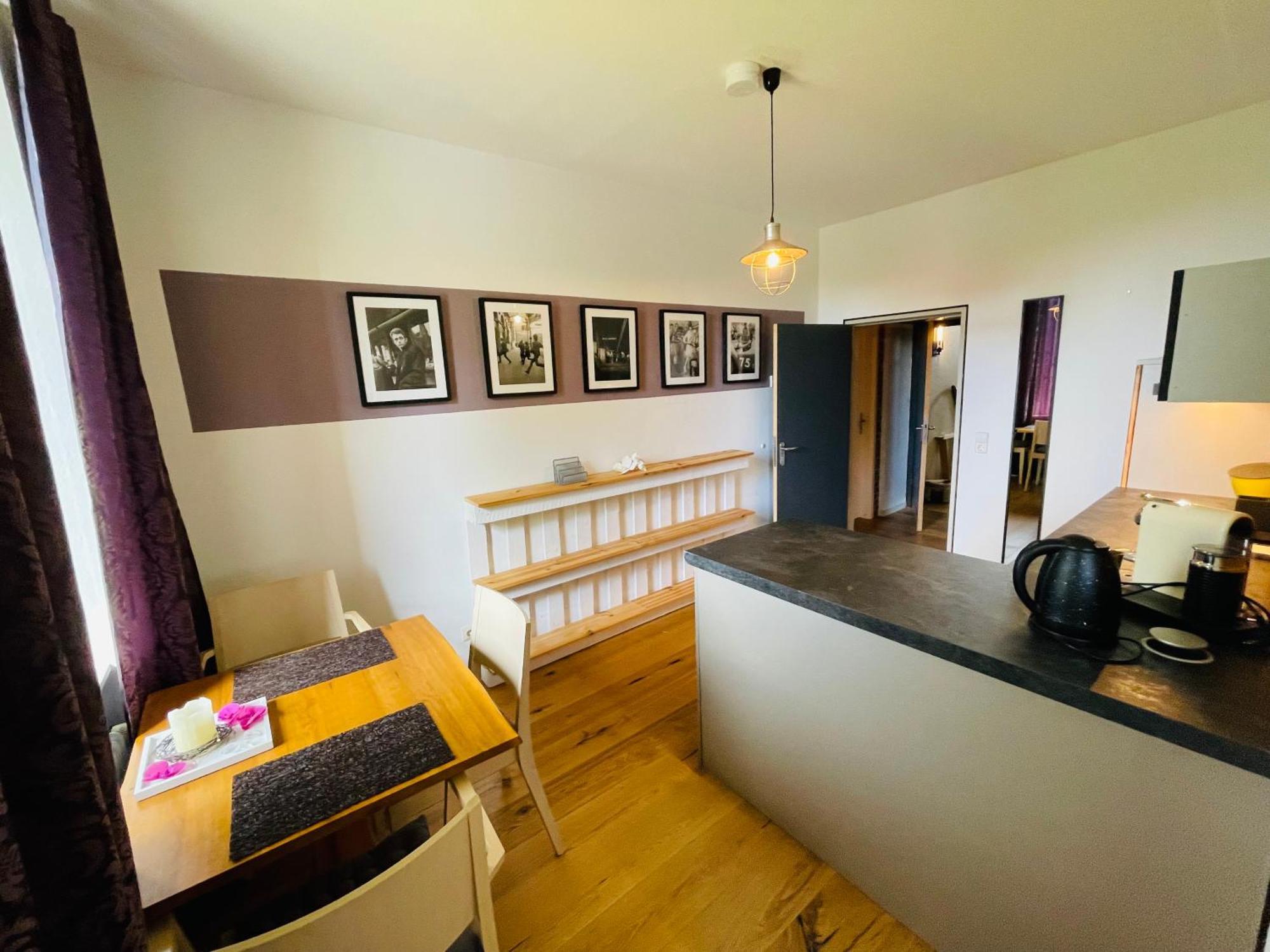 Zum Rayers Cafe-Restaurant & Boutique-Hotel Niederrotweil Δωμάτιο φωτογραφία
