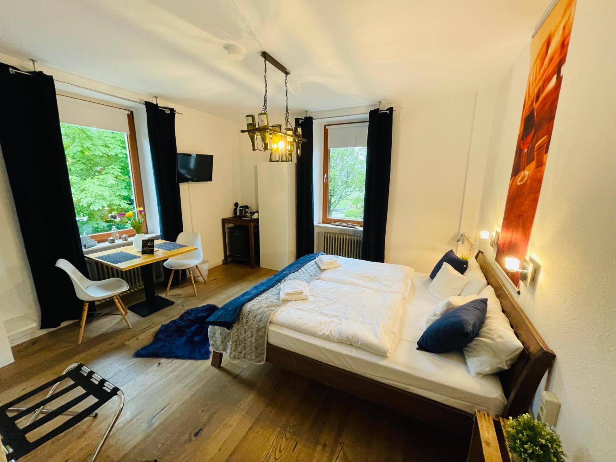Zum Rayers Cafe-Restaurant & Boutique-Hotel Niederrotweil Δωμάτιο φωτογραφία