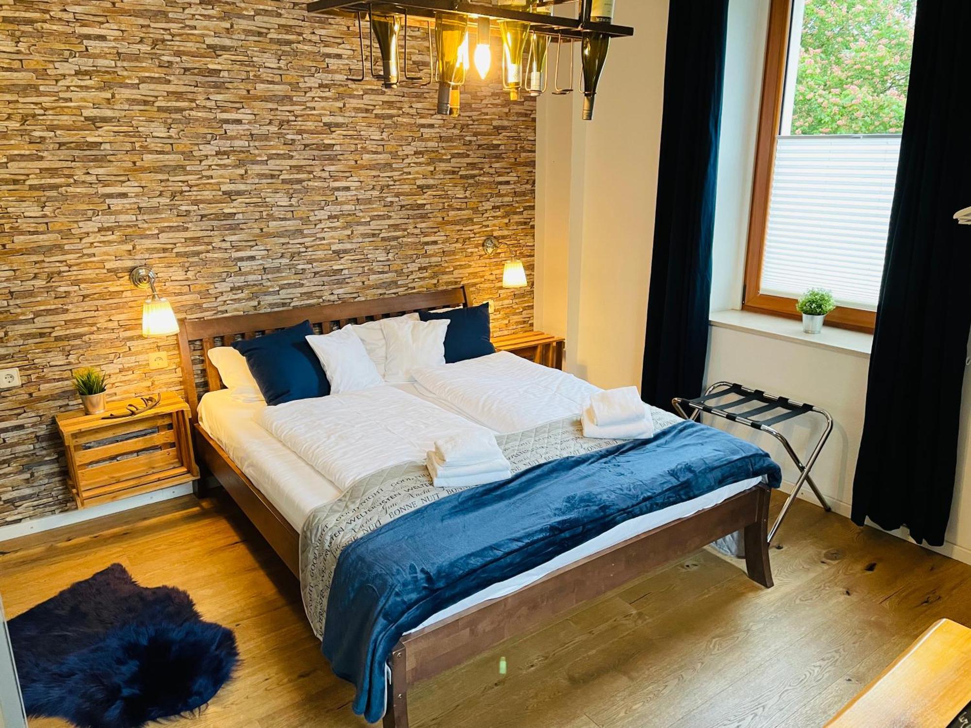 Zum Rayers Cafe-Restaurant & Boutique-Hotel Niederrotweil Δωμάτιο φωτογραφία